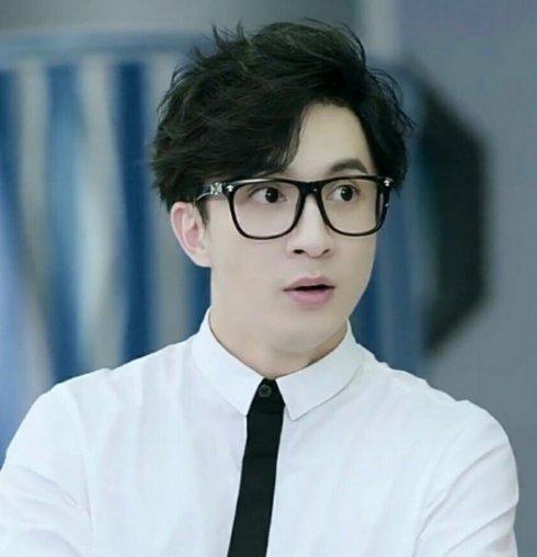 明星娱乐大爆料杜淳是谁,揭秘明星娱乐大爆料背后的真相  第3张